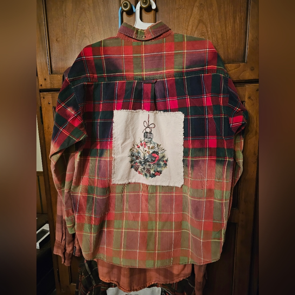 Christmas country bleached buttondown, S